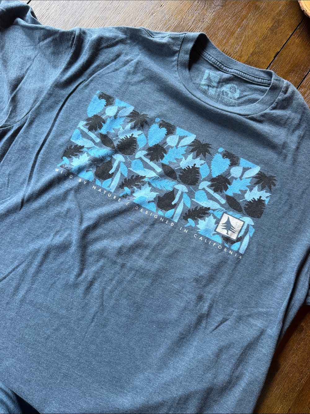 Men's Slate Blue Short-Sleeve Tee with Turquoise Tropical Graphic